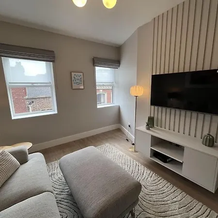 Luxurious - What'app Me 00353-899-637-467 For Reservation Apartment Dublin